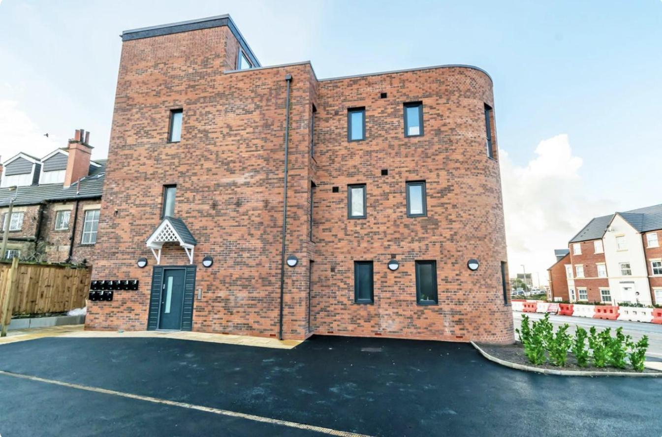 Opp Liverpool - Perfect For Contractors And Travellers, Big Savings Booking 4 Nights Or More! Daire Dış mekan fotoğraf